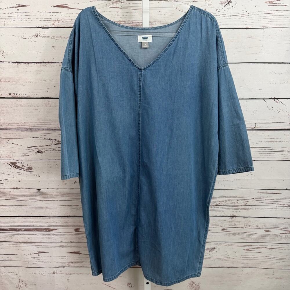 Old Navy Light Blue Chambray Caftan V-Neck Dress Size Medium